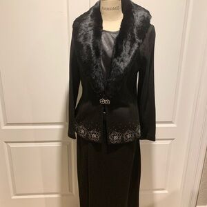 Elegant Black Real Fox Fur Trim collar, Blazer and Skirt Set
3 pc. 
KNIT